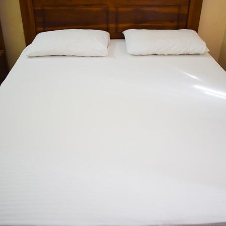 Yoho Adhikarana Mawatha Otel Kolombo Dış mekan fotoğraf