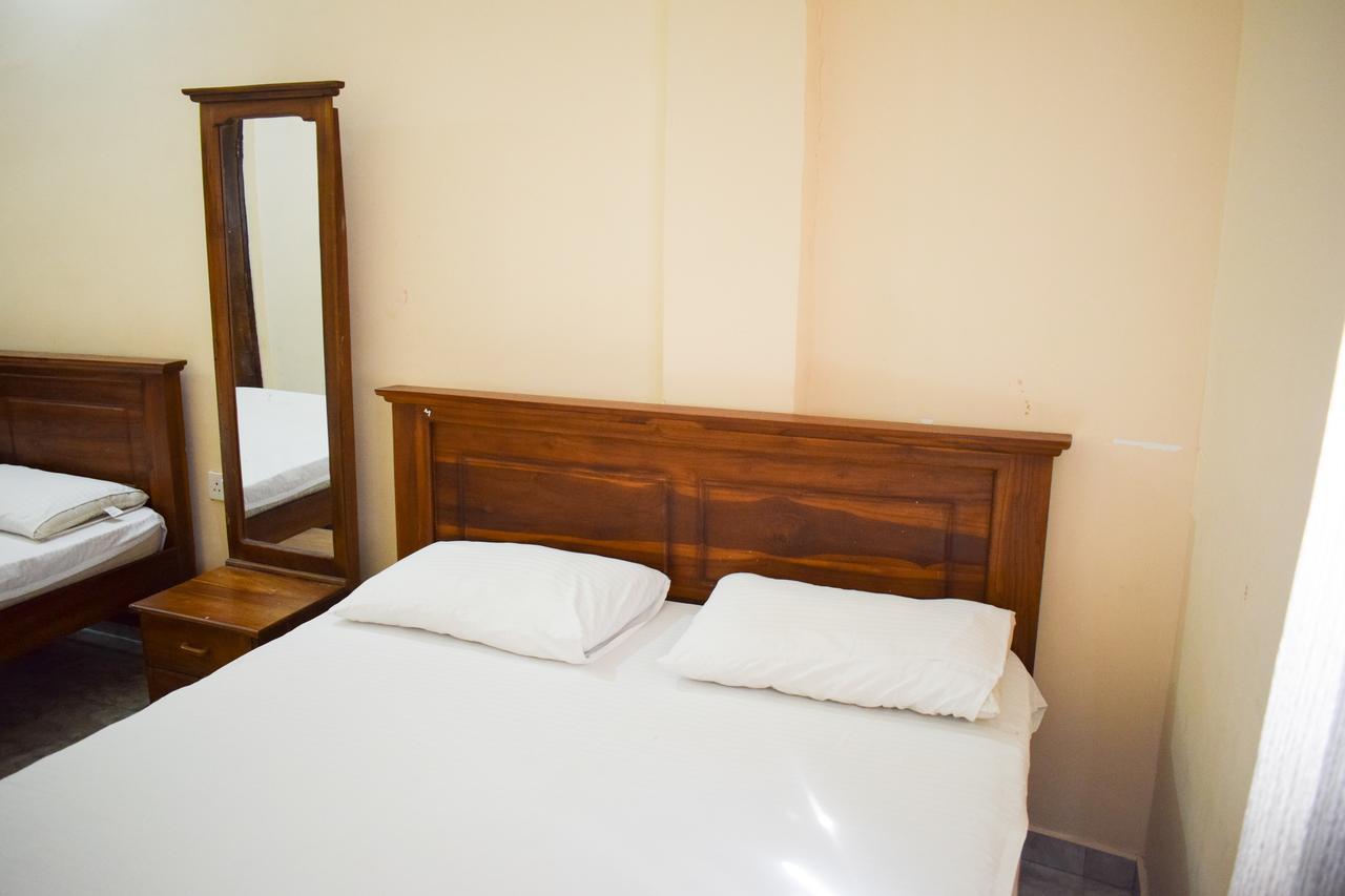 Yoho Adhikarana Mawatha Otel Kolombo Dış mekan fotoğraf