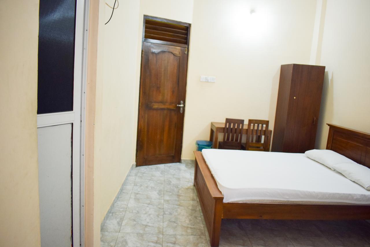 Yoho Adhikarana Mawatha Otel Kolombo Dış mekan fotoğraf