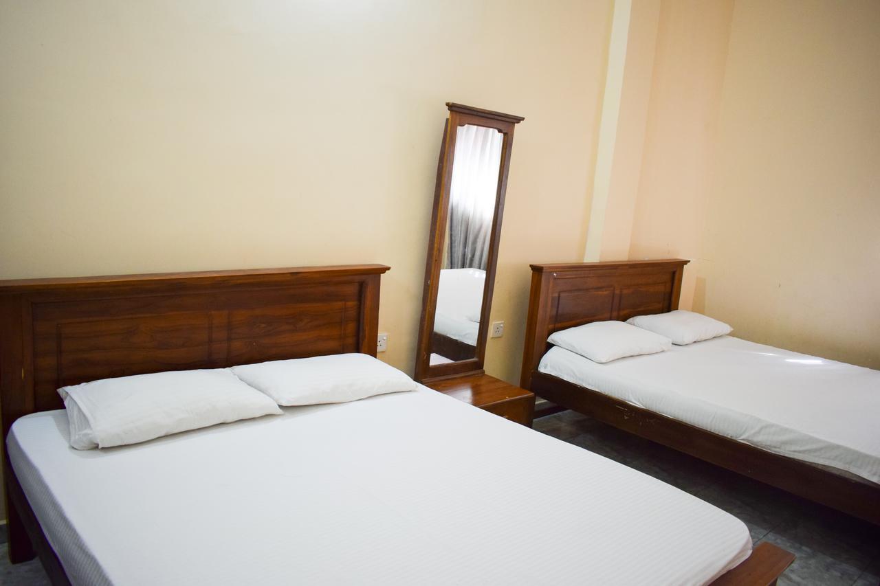 Yoho Adhikarana Mawatha Otel Kolombo Dış mekan fotoğraf