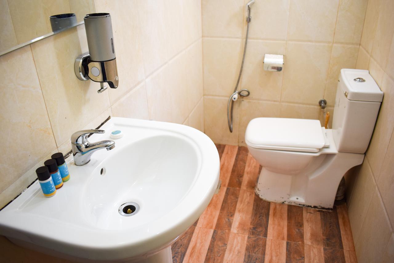Yoho Adhikarana Mawatha Otel Kolombo Dış mekan fotoğraf