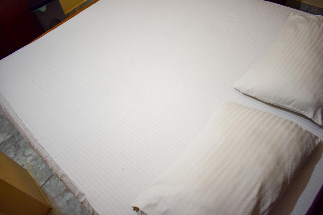 Yoho Adhikarana Mawatha Otel Kolombo Dış mekan fotoğraf