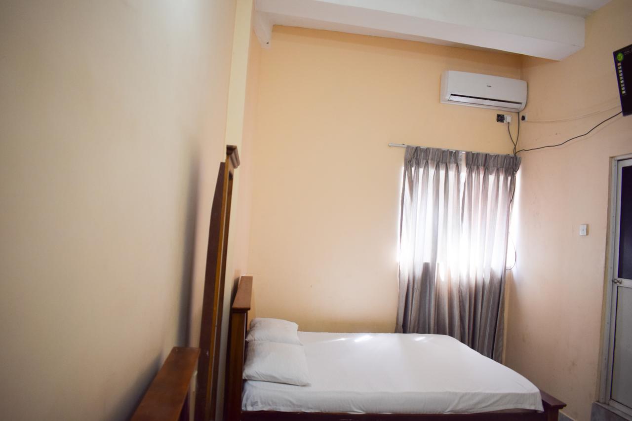 Yoho Adhikarana Mawatha Otel Kolombo Dış mekan fotoğraf