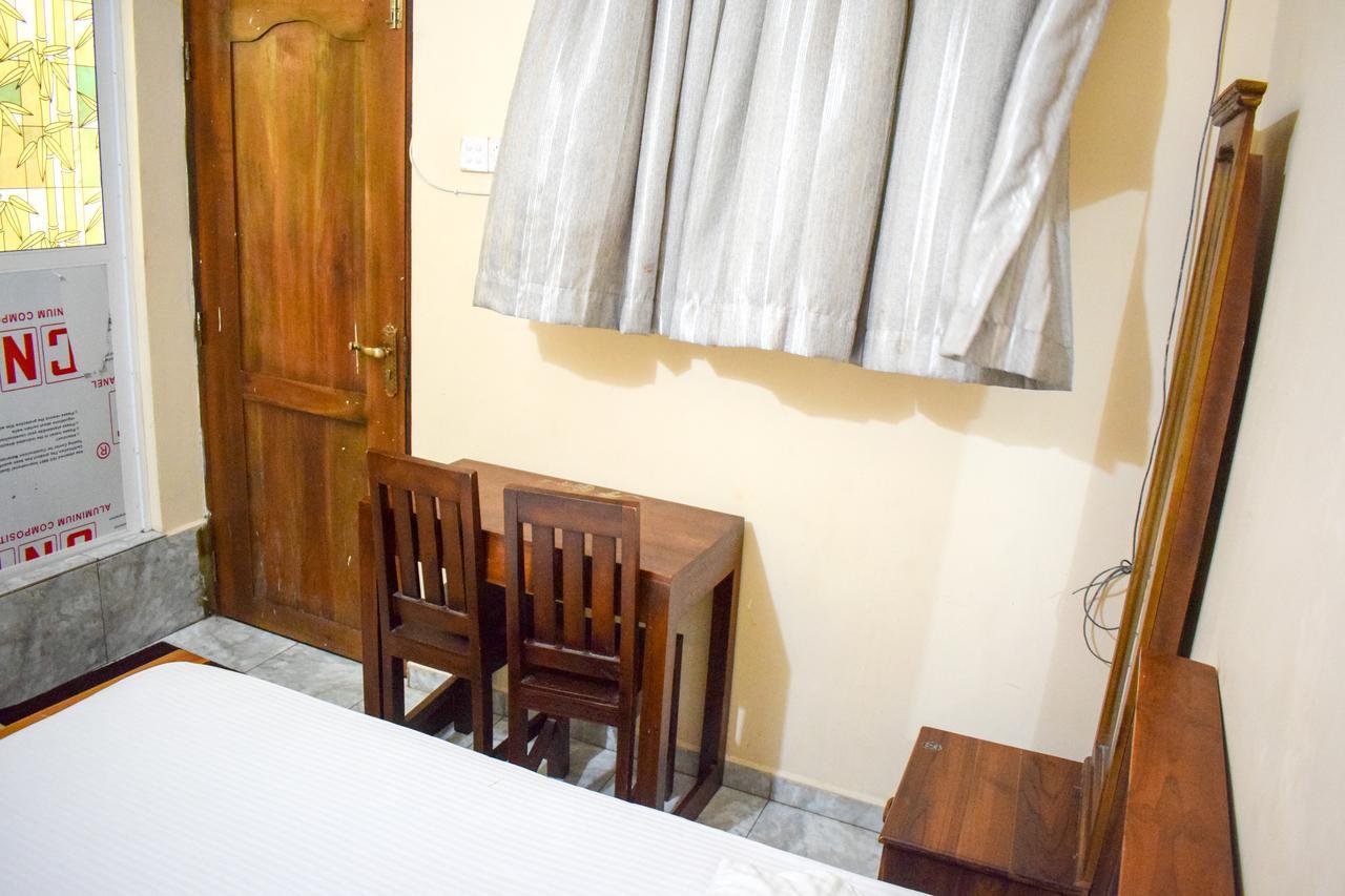 Yoho Adhikarana Mawatha Otel Kolombo Dış mekan fotoğraf