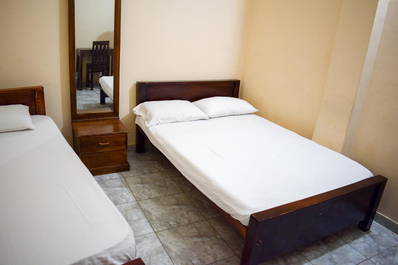 Yoho Adhikarana Mawatha Otel Kolombo Dış mekan fotoğraf
