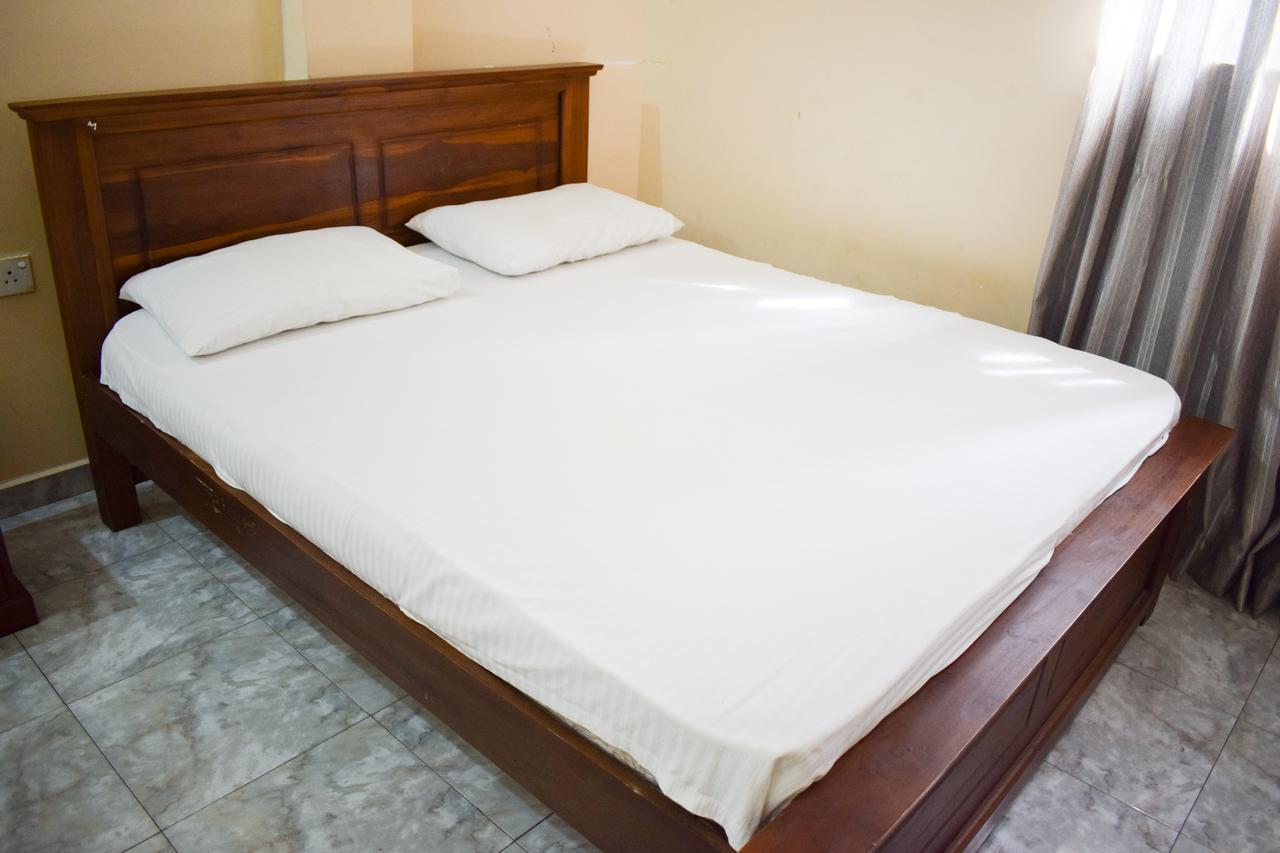 Yoho Adhikarana Mawatha Otel Kolombo Dış mekan fotoğraf