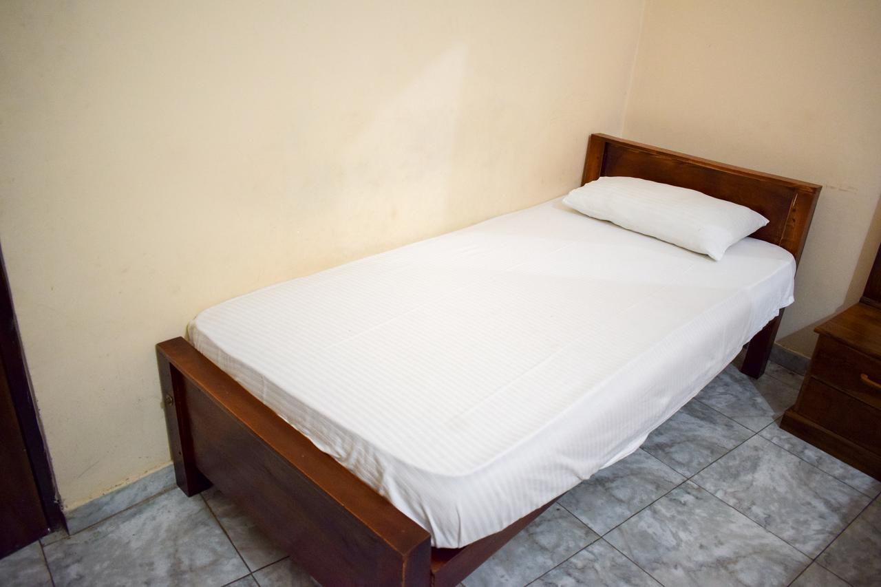 Yoho Adhikarana Mawatha Otel Kolombo Dış mekan fotoğraf