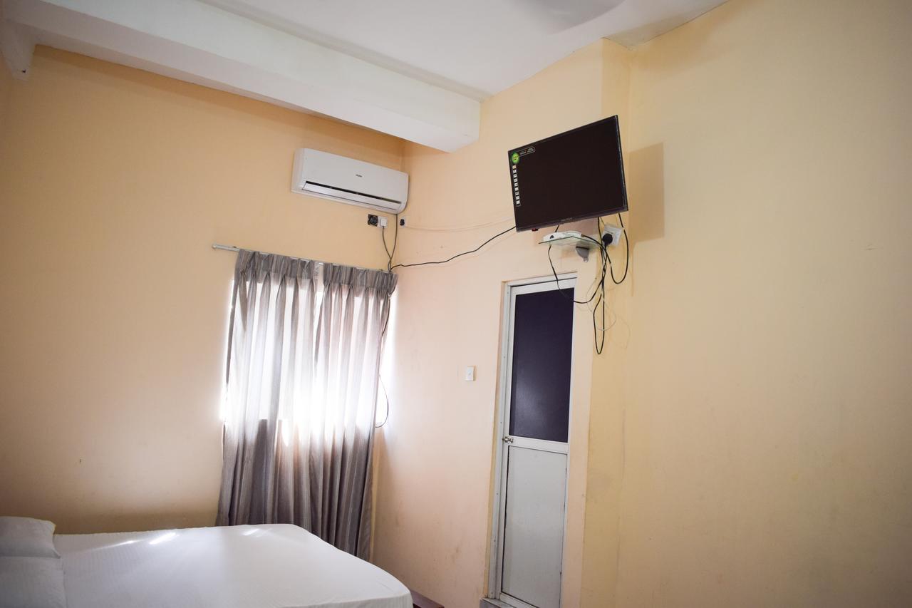 Yoho Adhikarana Mawatha Otel Kolombo Dış mekan fotoğraf